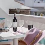 Serene Terrace And Pool Apartament