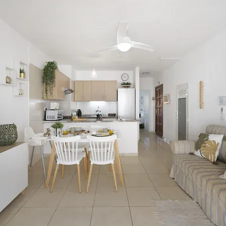 شقة Serene Terrace And Pool *