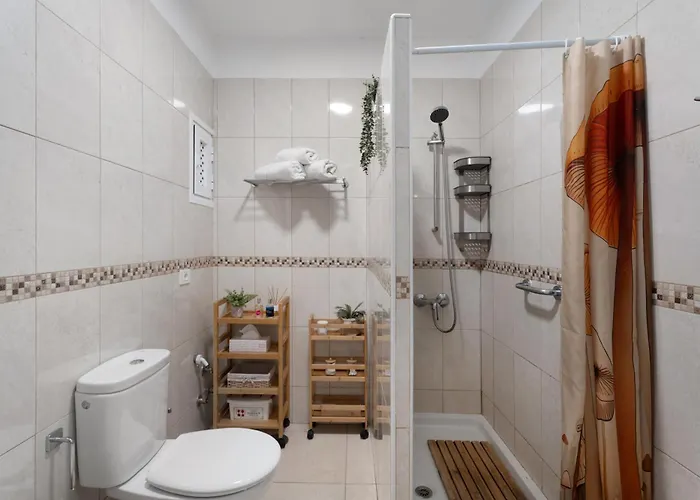 Apartament Serene Terrace And Pool