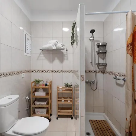 Daire Serene Terrace And Pool